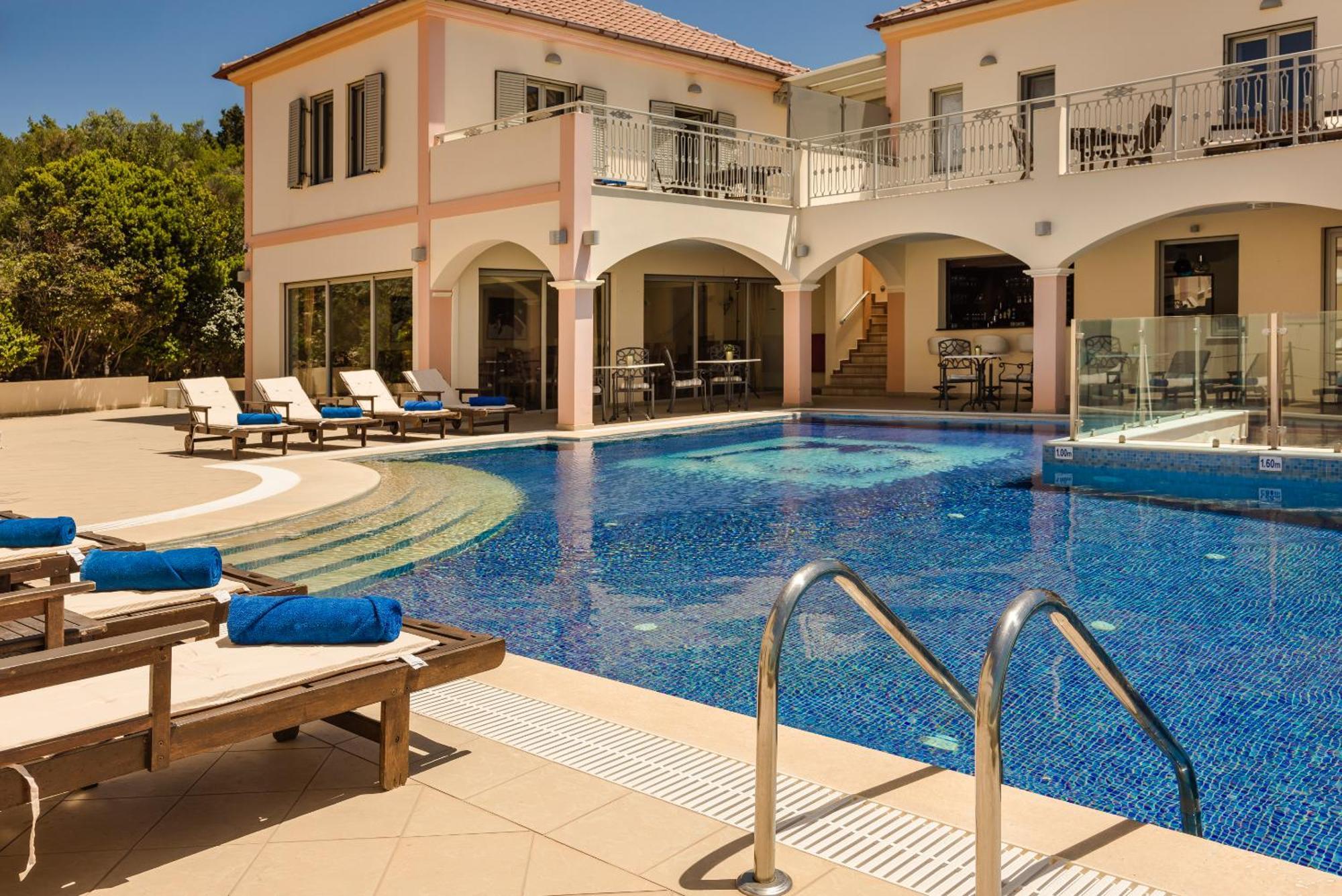 Belle View Hotel - Sea View & Sunset Manganos Экстерьер фото