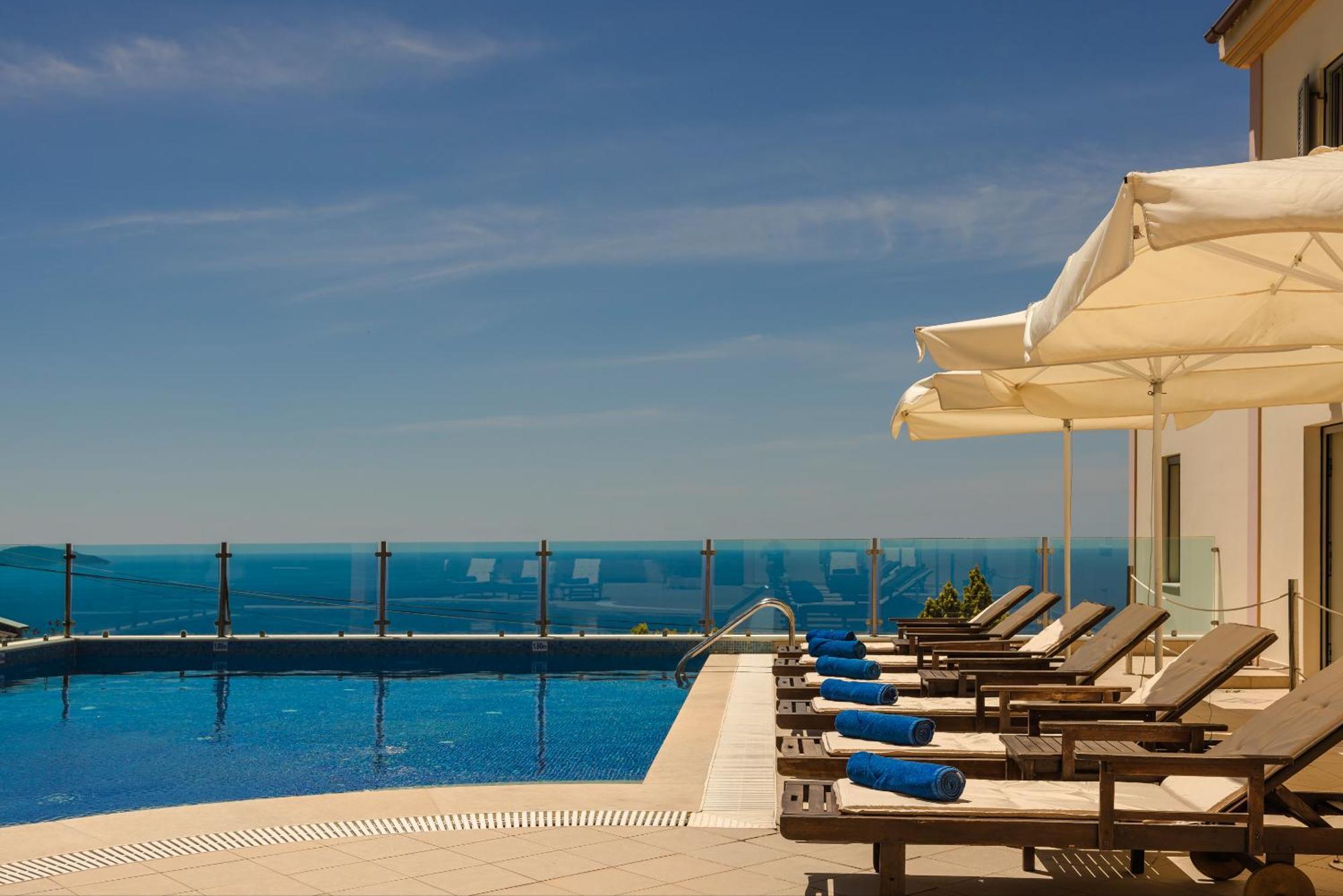 Belle View Hotel - Sea View & Sunset Manganos Экстерьер фото